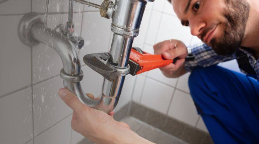 Professional same day plumber services in Baytown, TX